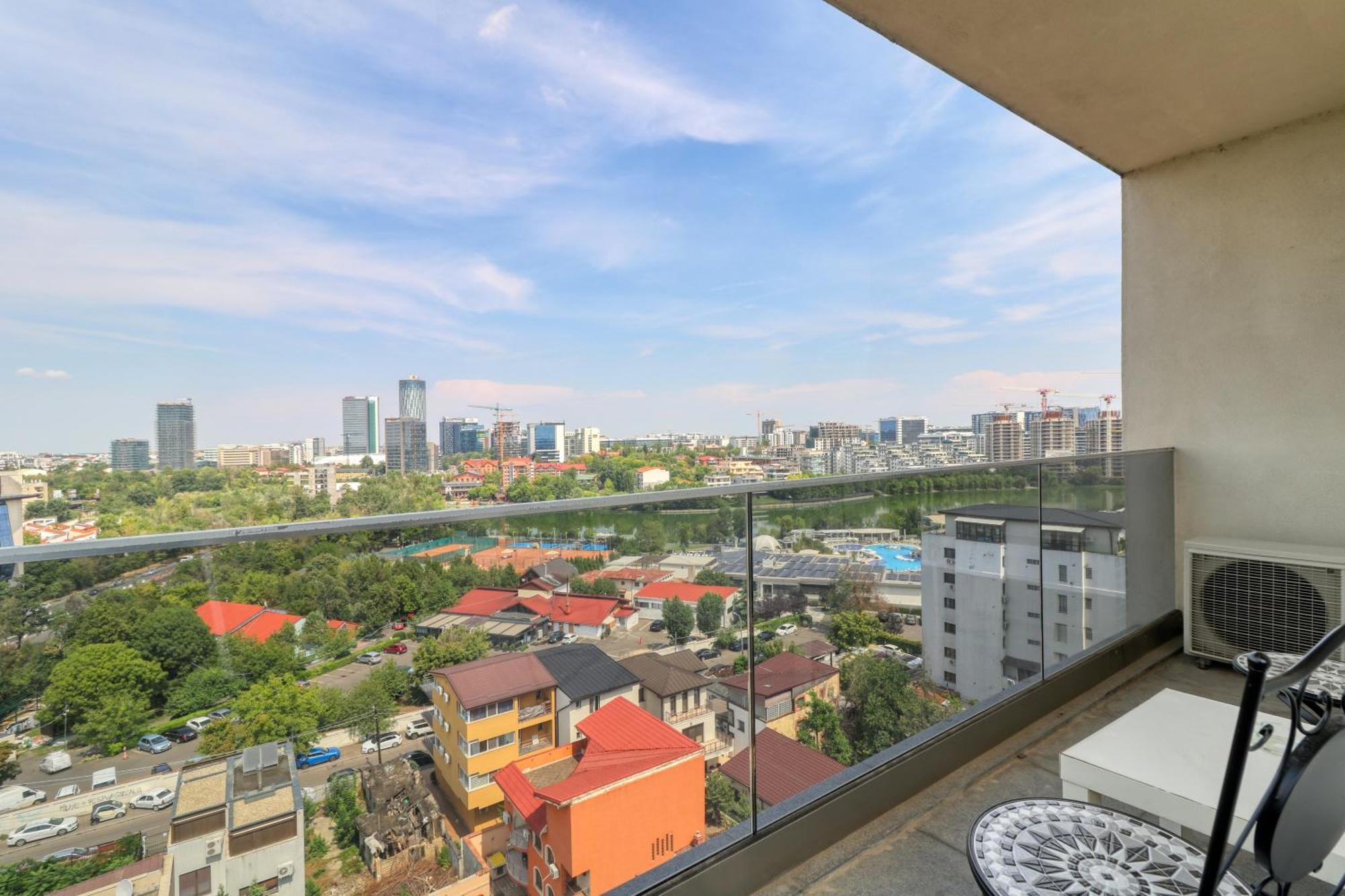 Penthouse Floreasca Bucharest Exterior photo